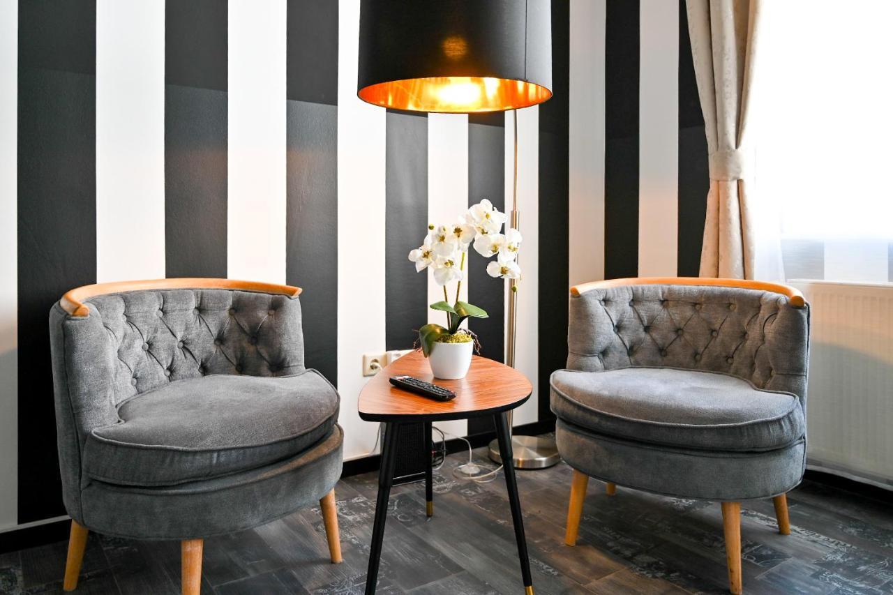 וינה Highlight Apartment St Charles Church מראה חיצוני תמונה